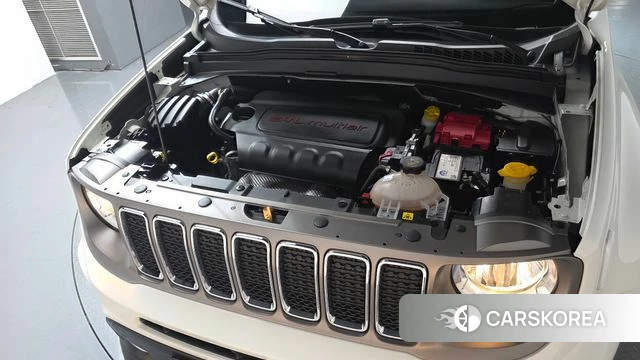 Jeep Renegade id 4572891 из Кореи 26