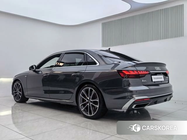 Audi A4L id 4393396 из Китая 14