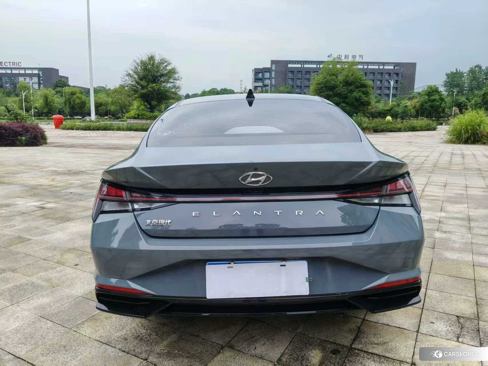 Hyundai Elantra 2022 Темно-серый из Китая, фото 6