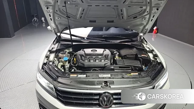 Volkswagen The New Passat id 3193555 из Кореи 16