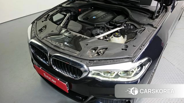 BMW 5 Series (G30) id 4410393 из Кореи 16