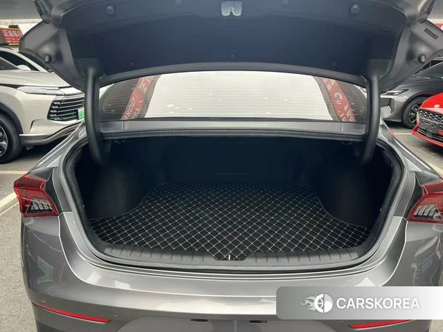 Kia K5 id 4262286 из Китая 10