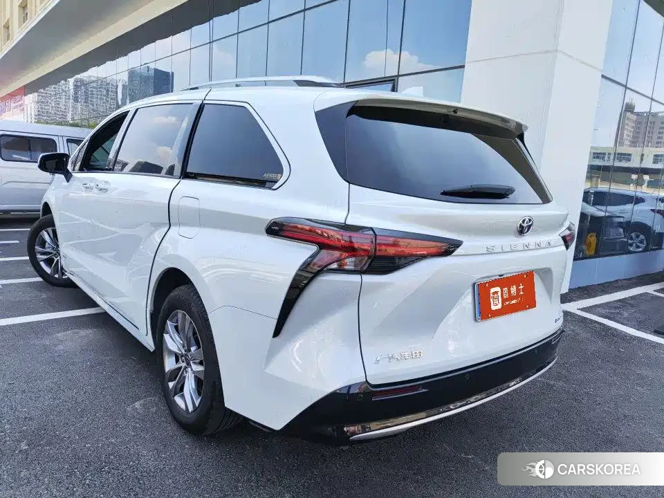 Toyota Sienna 2024 Белый из Китая, фото 6