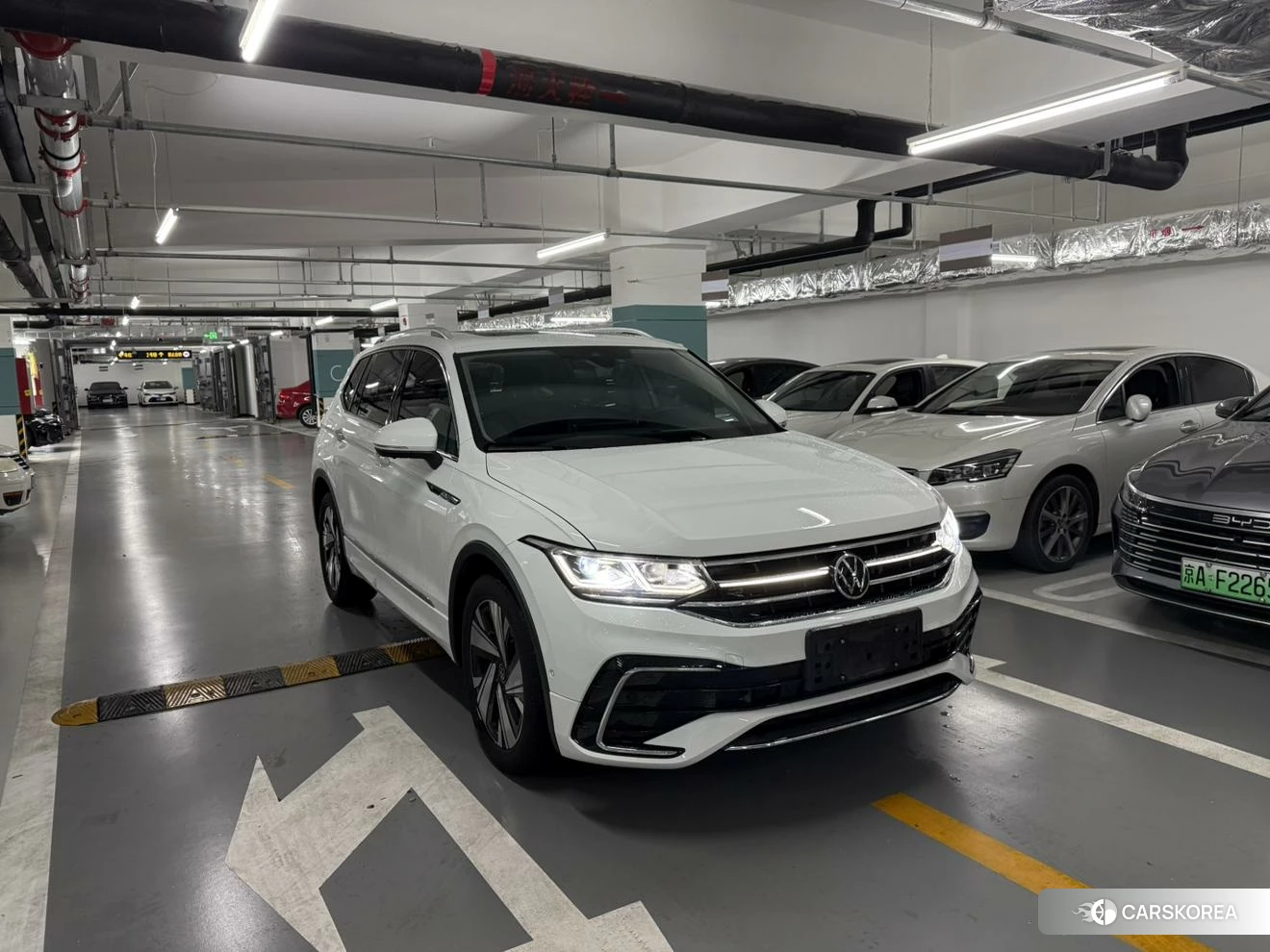 Volkswagen Tiguan L id 4441100 из Китая 15