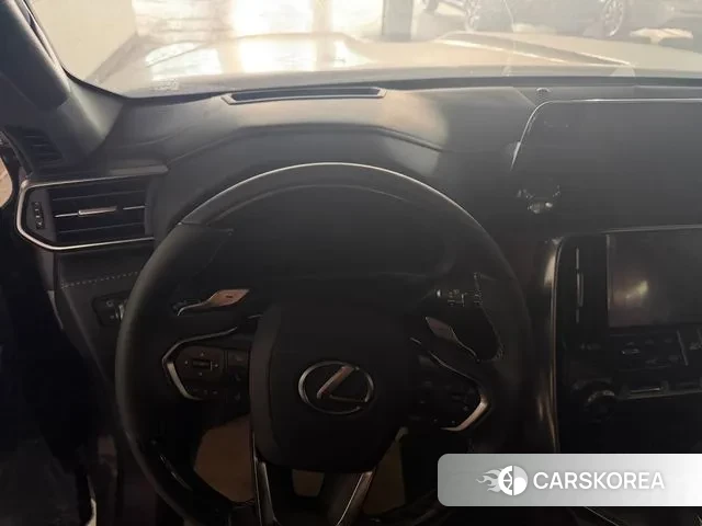 Lexus LX 4th Generation 2025 Серебристо-серый из Кореи, фото 6