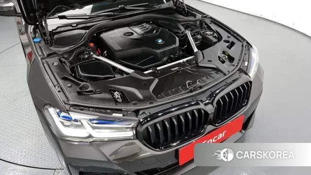 BMW 5 Series (G30) id 2984303 из Кореи 16