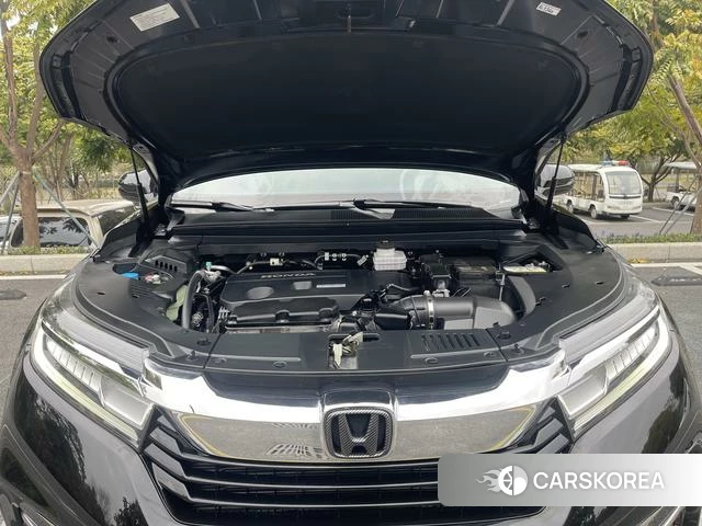 Honda Crown Road id 4314432 из Китая 16
