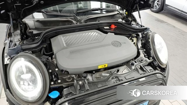 Mini Cooper Electric id 4382074 из Кореи 16