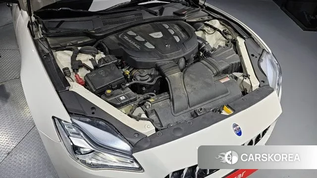 Maserati Quattroporte id 3203323 из Кореи 16