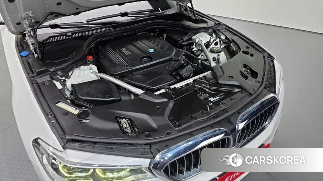 BMW 5 Series (G30) id 3024579 из Кореи 16