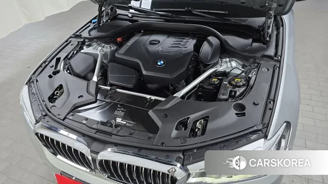 BMW 5 Series (G30) id 3598513 из Кореи 16