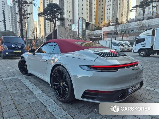 Porsche 911(992) id 3540048 из Кореи 16