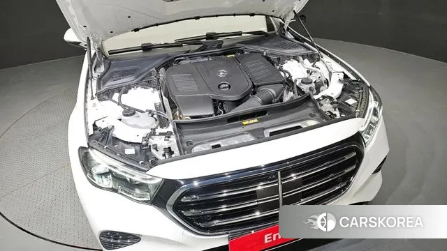 Mercedes-Benz E-Class W214 id 3026578 из Кореи 16