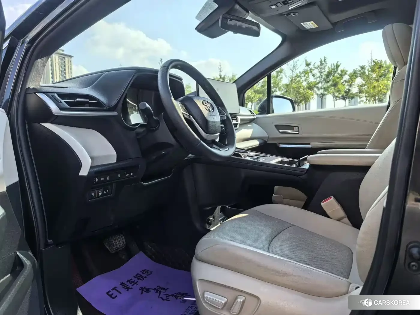 Toyota Granvia 2023 Черный из Китая, фото 6