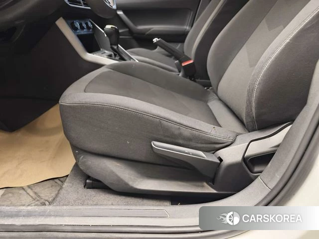 Volkswagen Polo id 4190386 из Китая 29