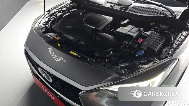 Infiniti Q30 id 3134118 из Кореи 16