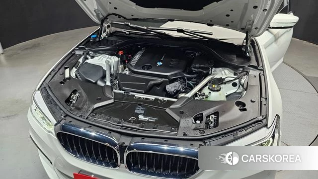 BMW 5 Series (G30) id 4519628 из Кореи 27