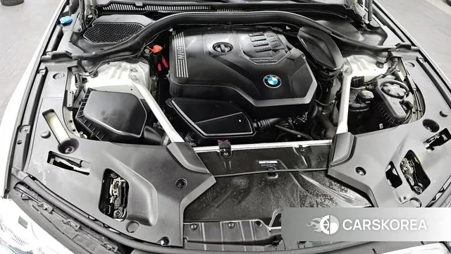 BMW 5 Series (G30) id 3675937 из Кореи 16