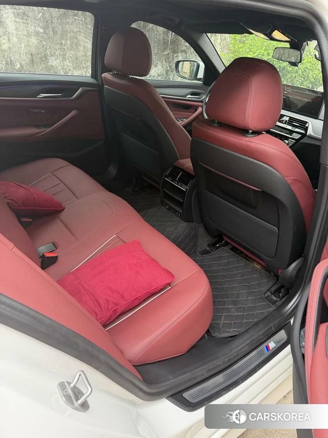 BMW 5 series 2023 Белый из Китая, фото 6