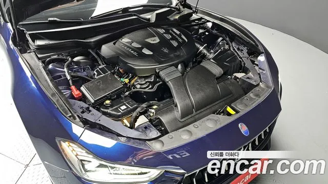 Maserati Ghibli id 2808528 из Кореи 16