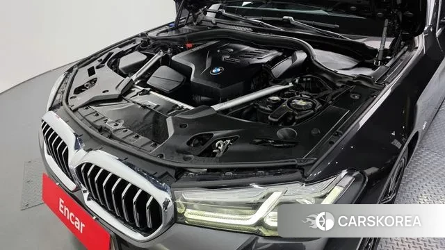 BMW 5 Series (G30) id 3639750 из Кореи 16