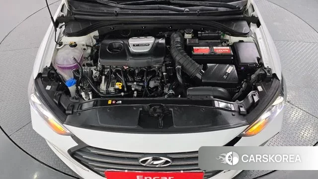 Hyundai Avante AD id 3754645 из Кореи 16