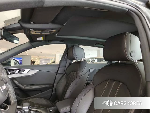 Audi A4L id 4240236 из Китая 16