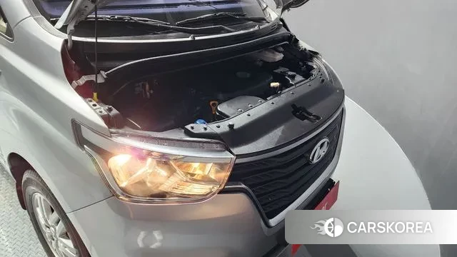 Hyundai The New Grand Starex id 3156388 из Кореи 16