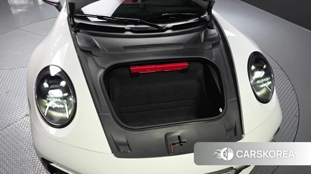 Porsche 911(992) id 4676477 из Кореи 16