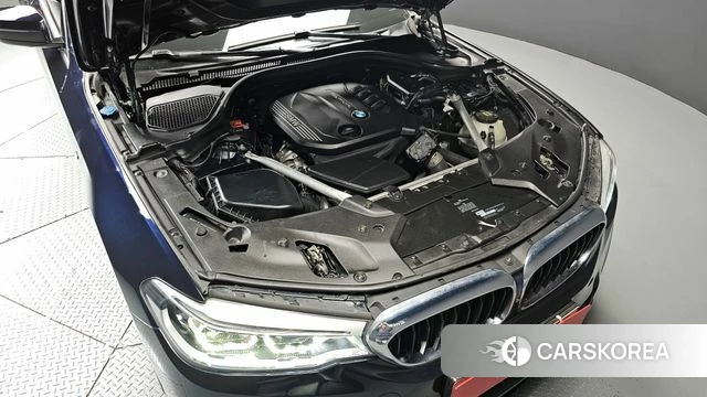 BMW 5 Series (G30) id 4294753 из Кореи 16