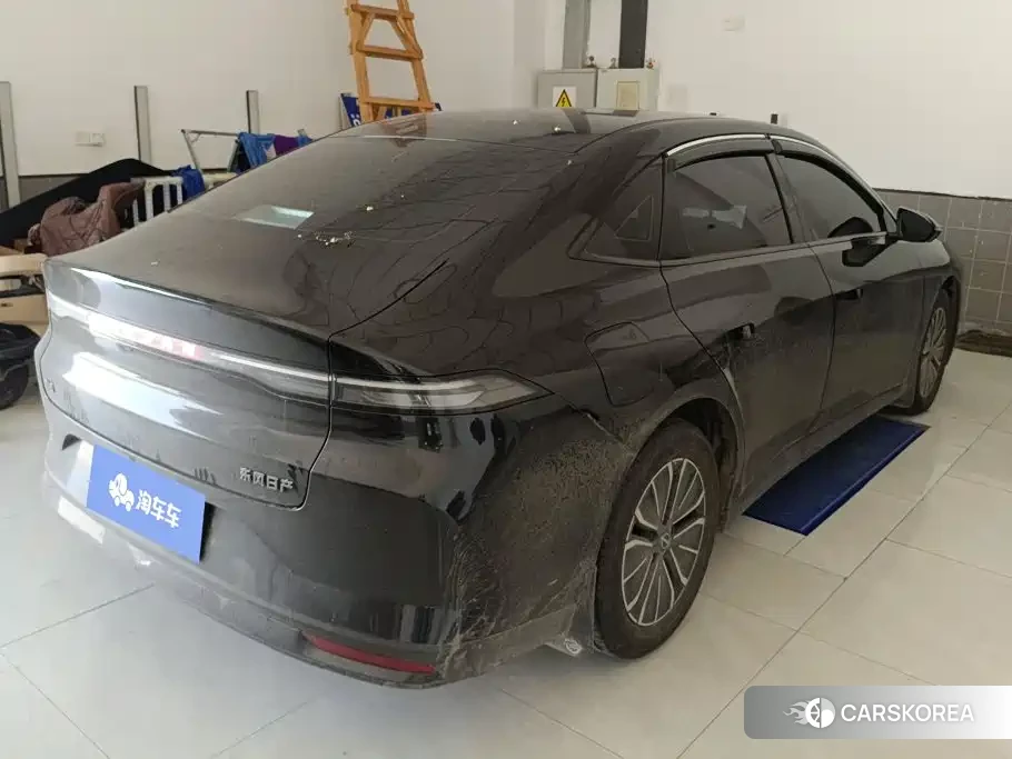 Nissan N6 id 4655151 из Китая 12