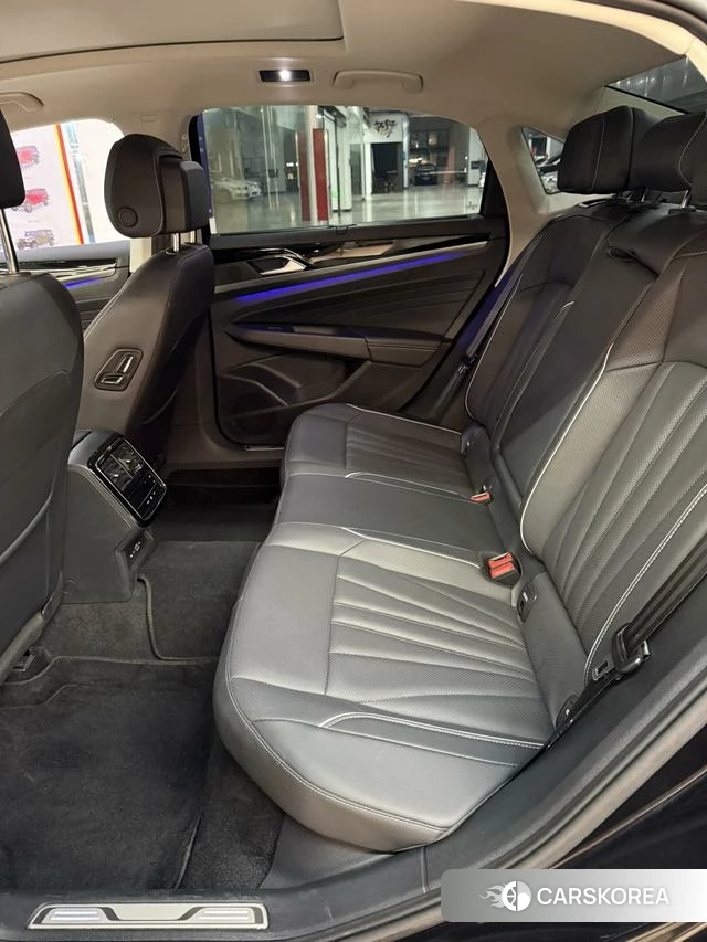 Volkswagen Passat 2024 Черный из Китая, фото 6