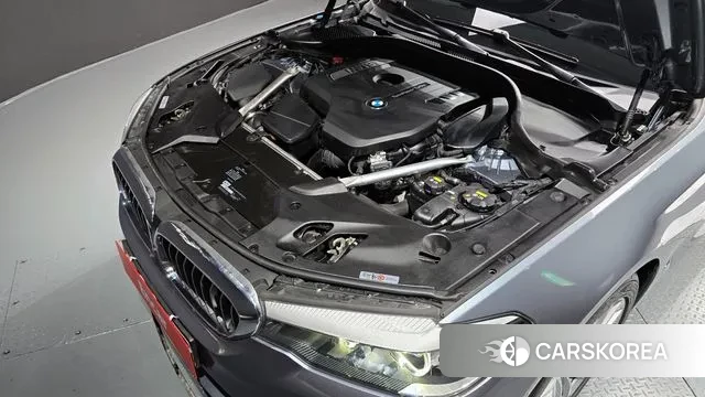 BMW 5 Series (G30) id 3004614 из Кореи 16