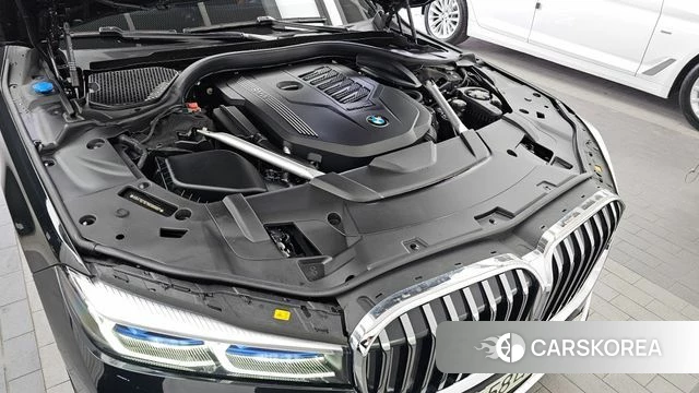 BMW 7 Series (G11) id 4231821 из Кореи 30