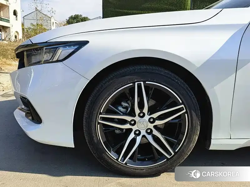Honda Accord id 4539269 из Китая 11