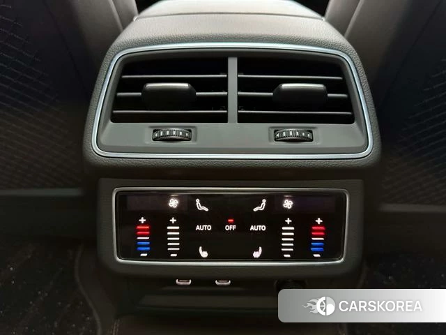 Audi A6L id 4353158 из Китая 12