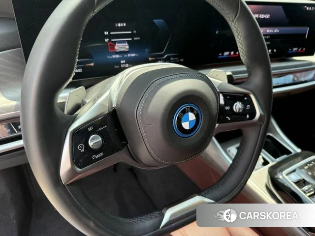 BMW 7 Series (G70) id 4427807 из Кореи 14