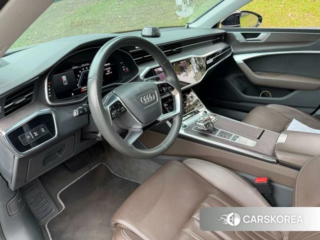 Audi A7L id 4336191 из Китая 9