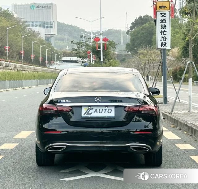 Mercedes-Benz E-class id 4276721 из Китая 14