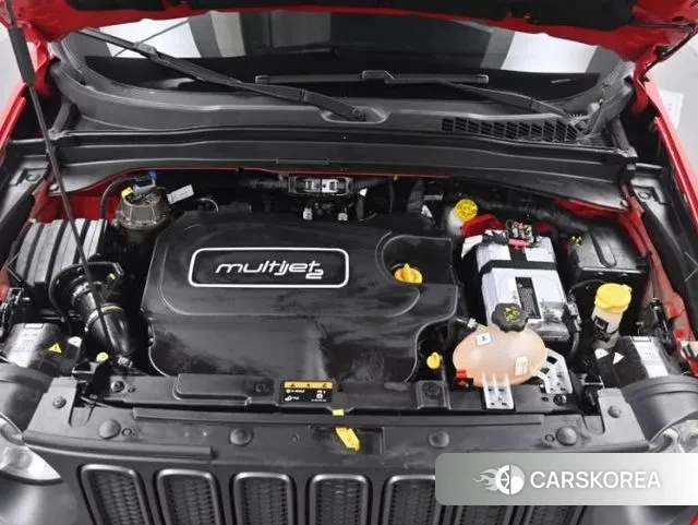 Jeep Renegade id 3095930 из Кореи 16