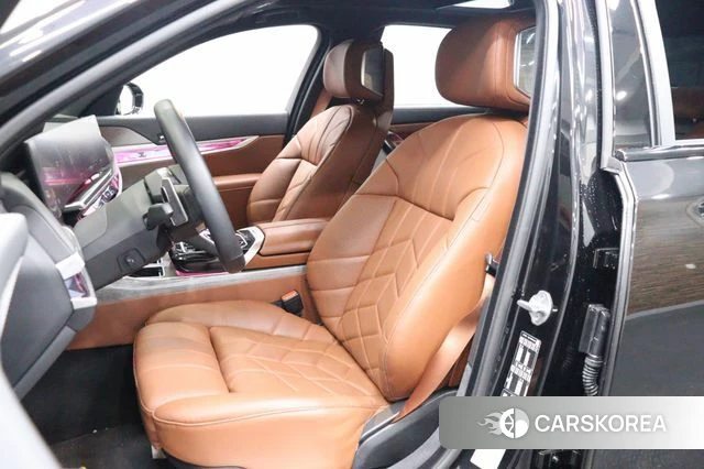 BMW 7 Series (G70) id 3919628 из Кореи 16