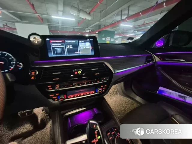 BMW 5 Series (G30) id 3733696 из Кореи 14