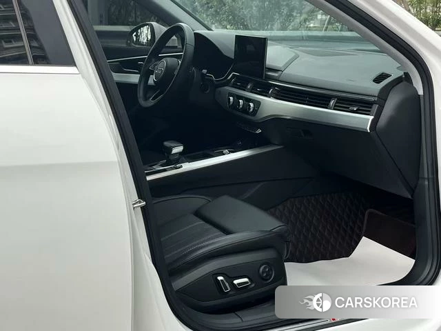 Audi A4L id 4374613 из Китая 26