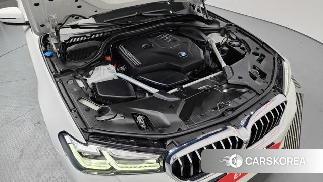 BMW 5 Series (G30) id 4389108 из Кореи 16