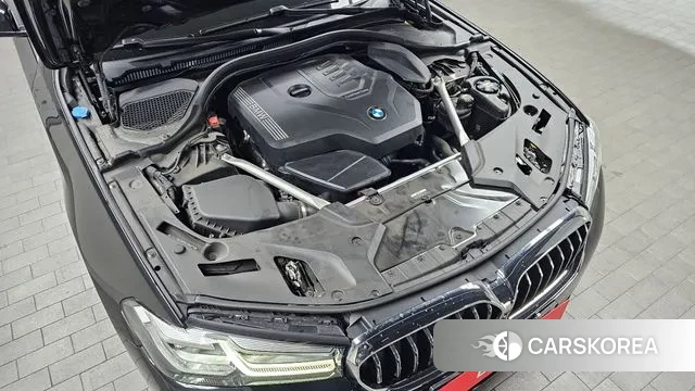 BMW 5 Series (G30) id 3629787 из Кореи 16