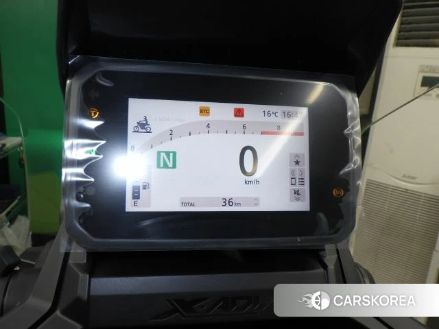 Honda X-ADV 750 id 4184624 из Японии 21