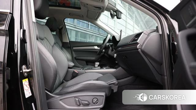 Audi Q5L id 4359083 из Китая 13
