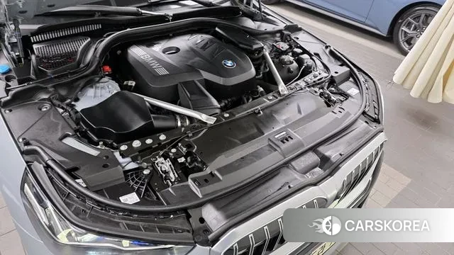 BMW 5 Series (G60) id 3437117 из Кореи 16