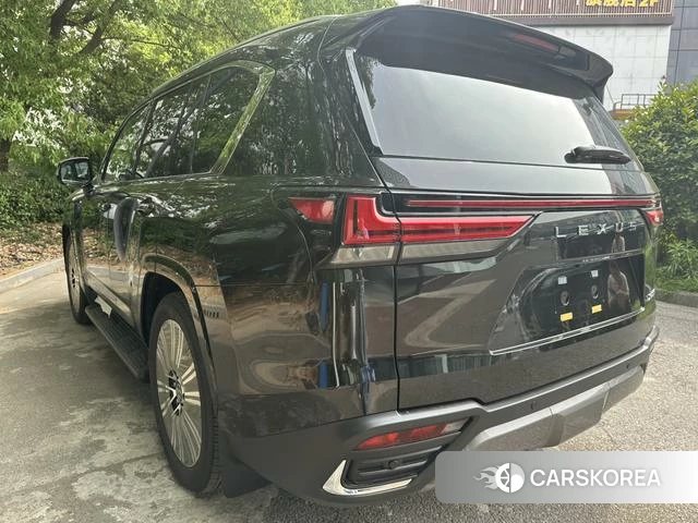 Lexus LX id 4314738 из Китая 9