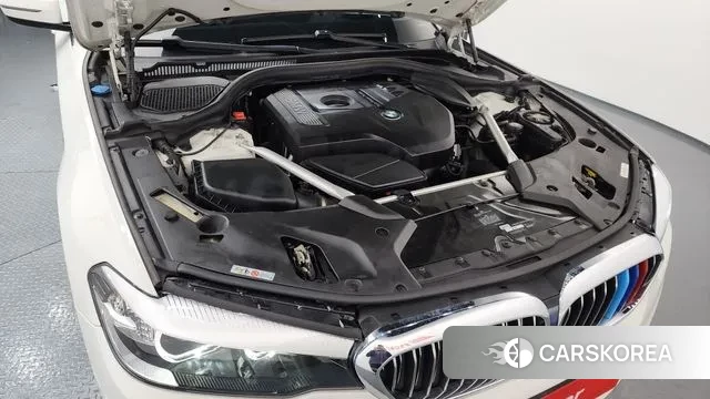 BMW 5 Series (G30) id 3499893 из Кореи 16